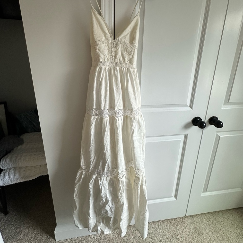 Francesca's Collections White Maxi Dress